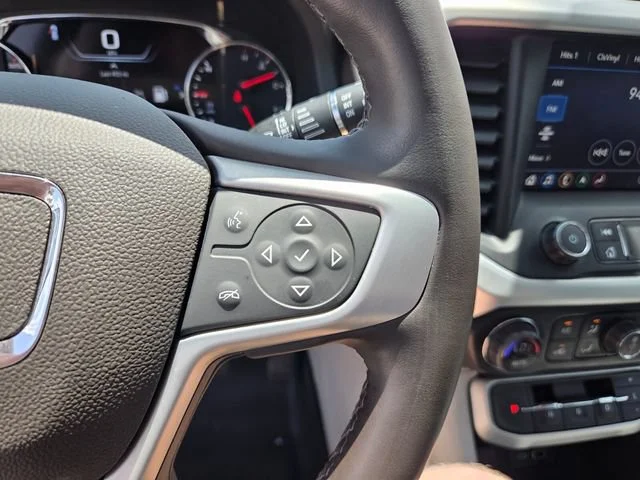 2023 GMC Acadia SLT - Photo 32