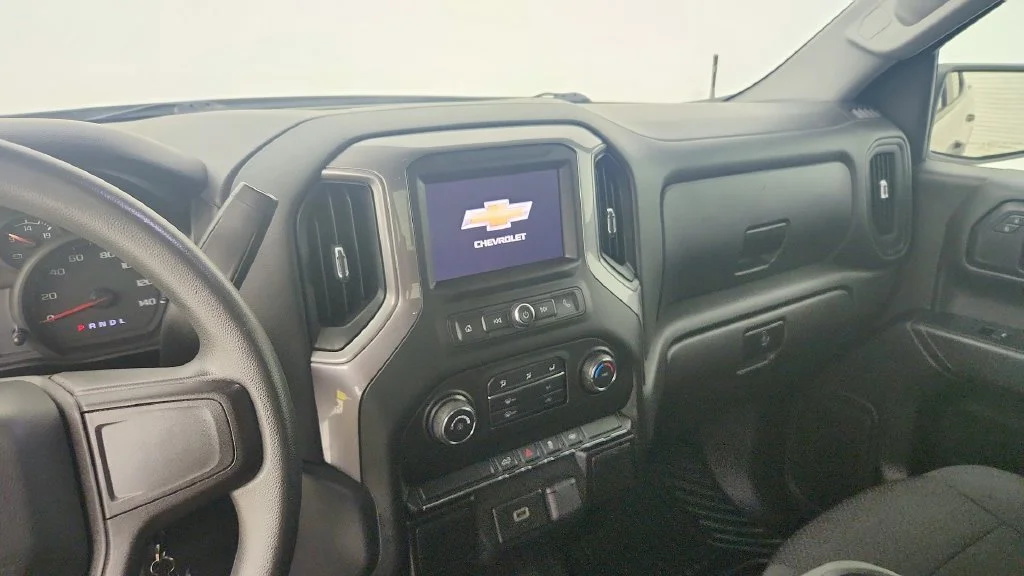 Used 2020 SILVER ICE METALLIC Chevrolet Custom image 19