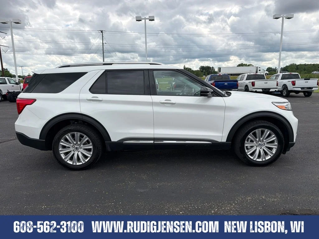 Used 2023 White Ford Limited image 7