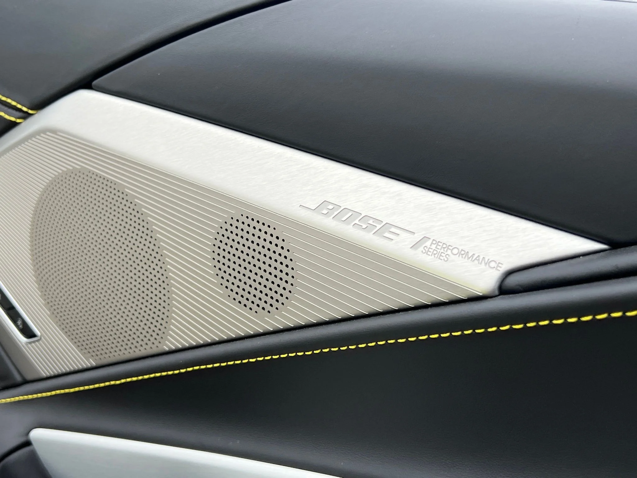 Used 2023 Yellow Chevrolet Z06 image 33