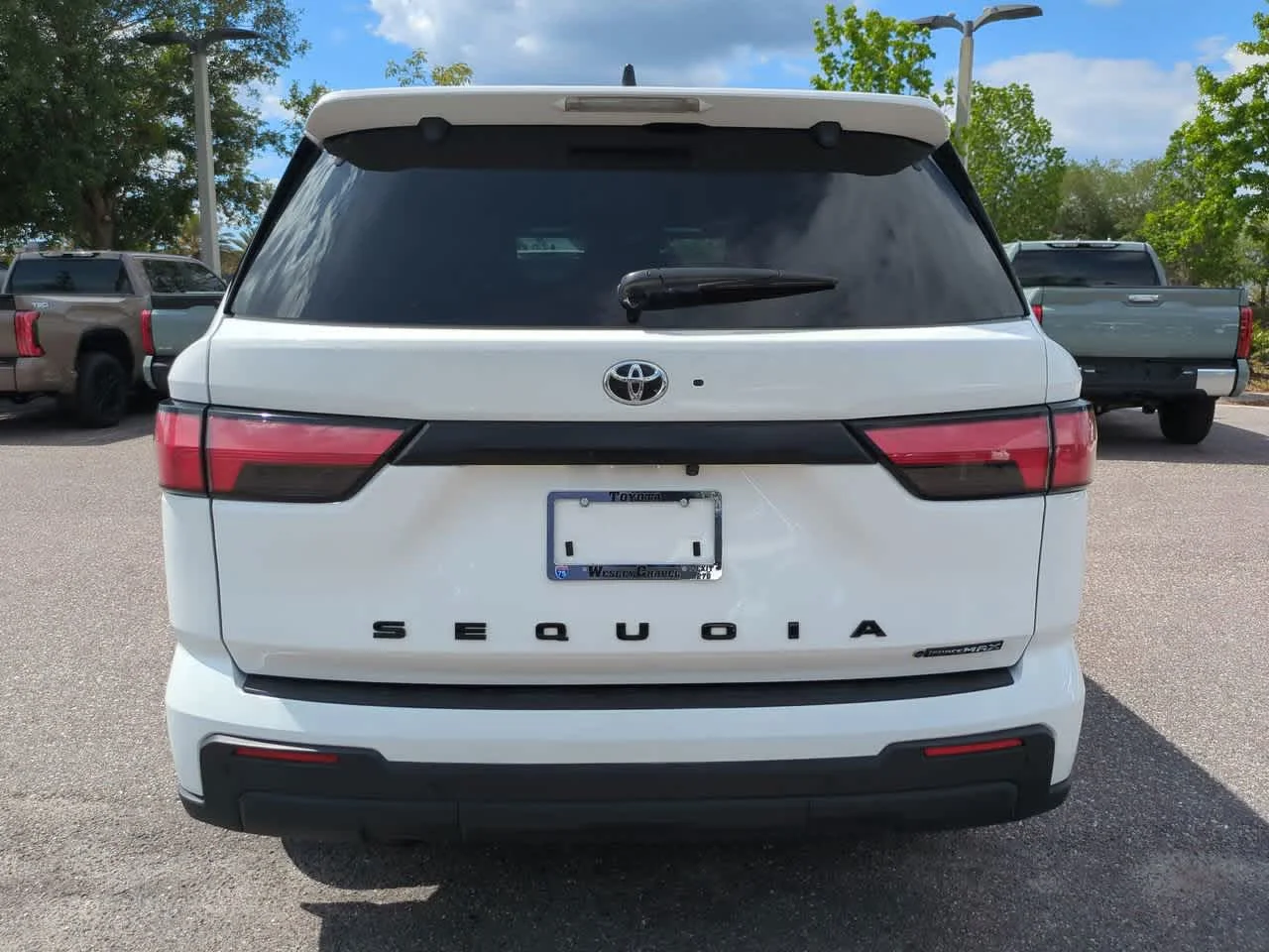 Certified Used 2025 Ice Cap Toyota SR5 image 5