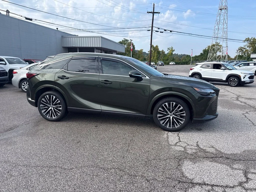 Used 2025 Green Lexus 350h Premium Plus image 3