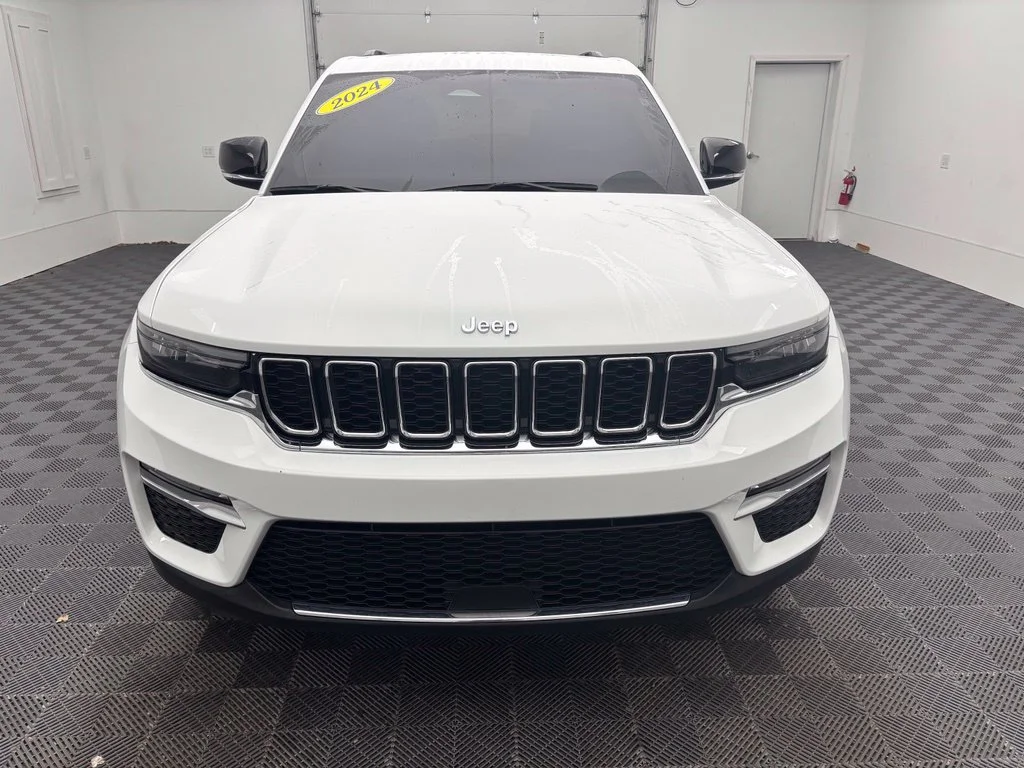 Certified Used 2024 White Jeep Limited image 16