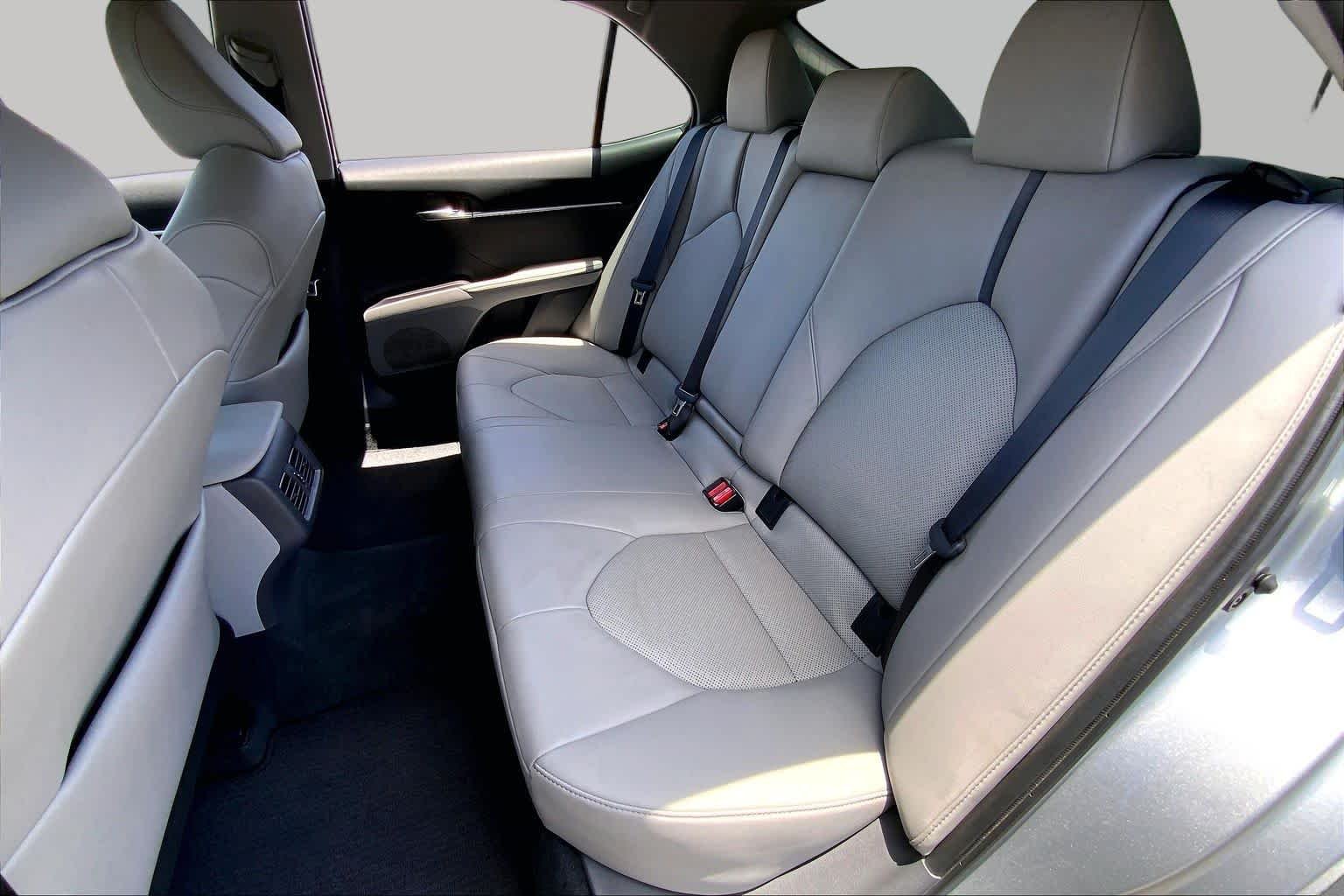 Used 2022 Celestial Silver Metallic Toyota XLE image 20