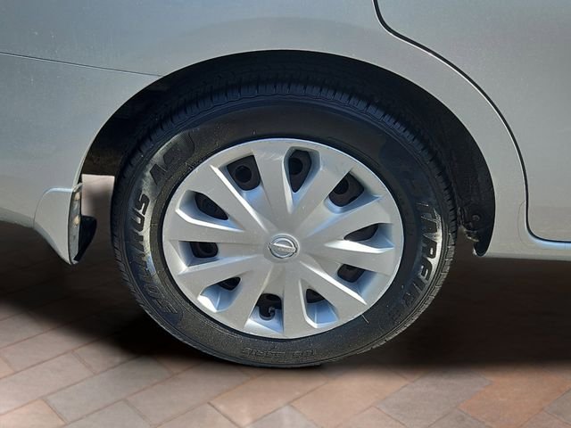 Used 2012 Brilliant Silver Metallic Nissan 1.6 S image 4