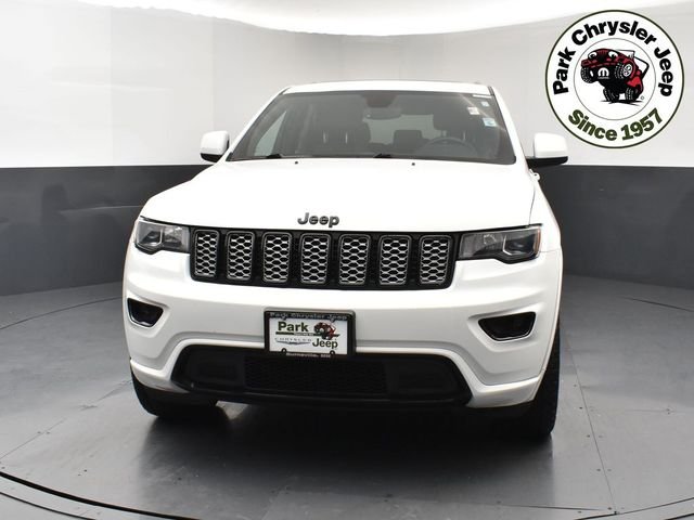 Used 2018 Jeep Grand Cherokee Altitude with VIN 1C4RJFAG8JC268149 for sale in Burnsville, Minnesota