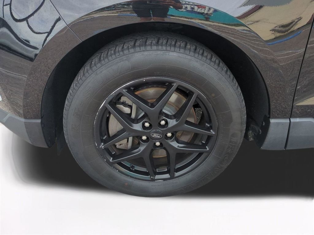 2021 Ford Edge SE - Photo 11