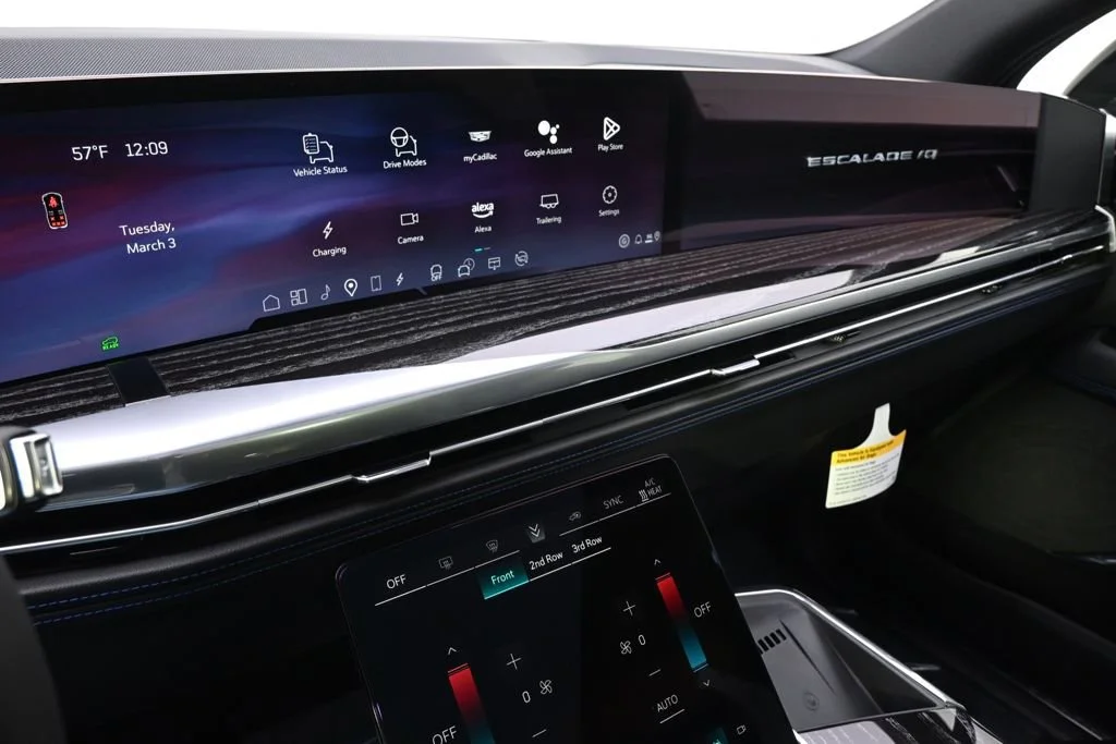 2025 Cadillac Escalade IQ Sport 1 - Photo 27