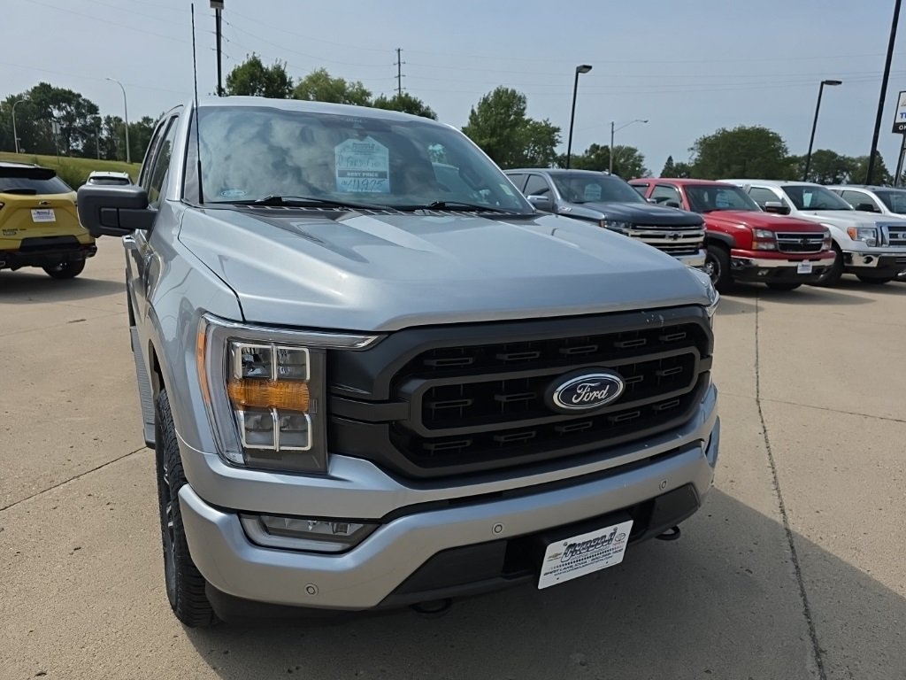 2022 Ford F-150 XLT photo 4