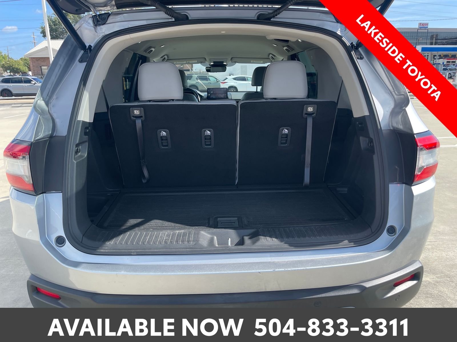 Used 2023 Silver Honda EX-L image 21