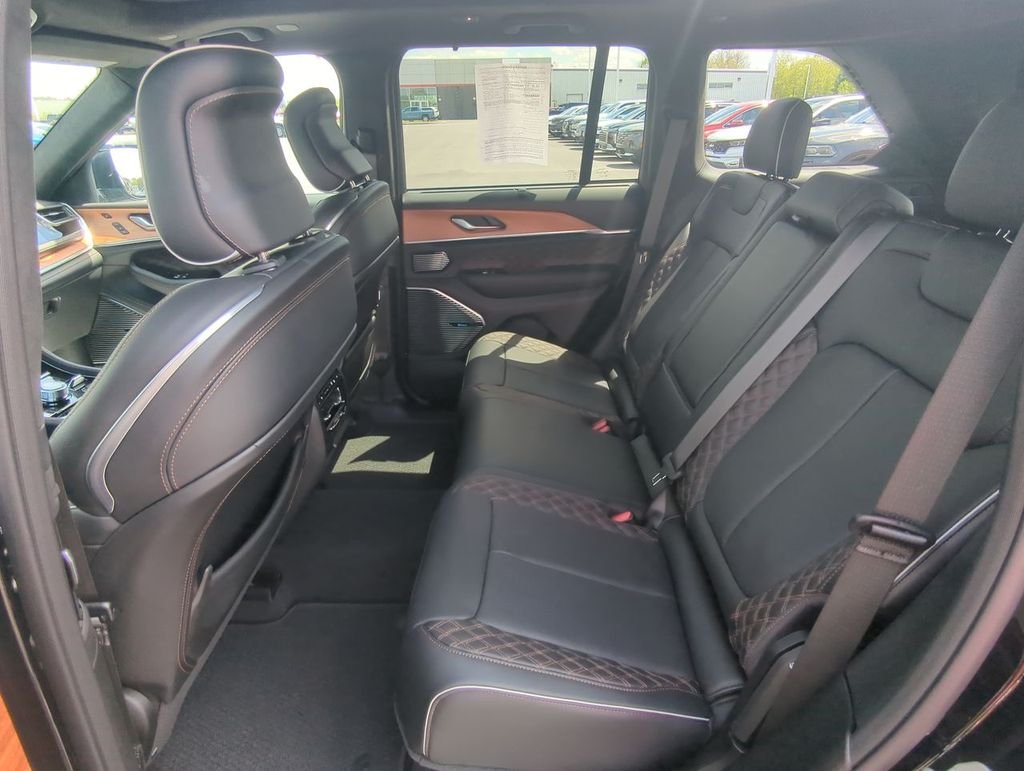 Used 2022 Black Jeep Summit Reserve image 24