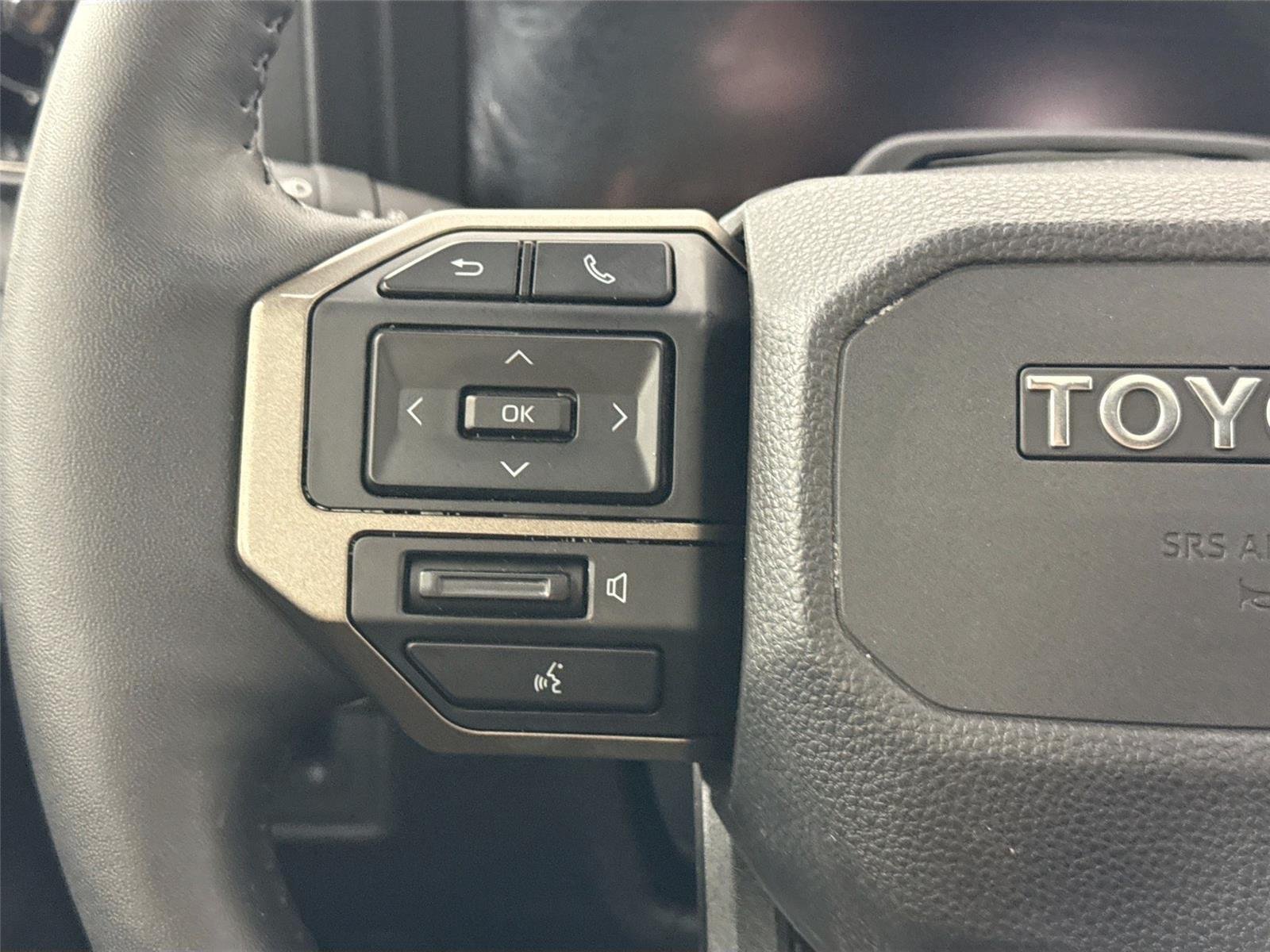 Used 2025 Black Toyota Base image 18