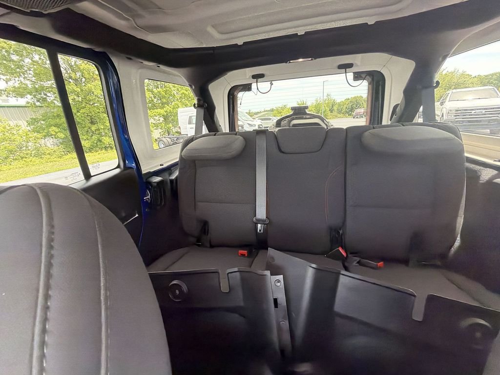 Used 2019 Blue Jeep Unlimited Rubicon image 27