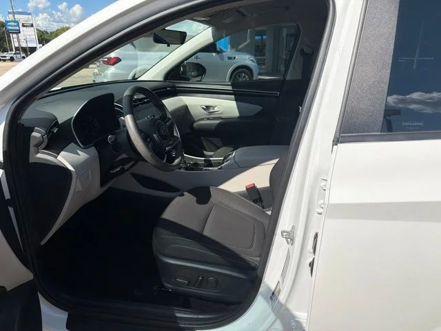 Used 2024 White Pearl Hyundai SEL image 15