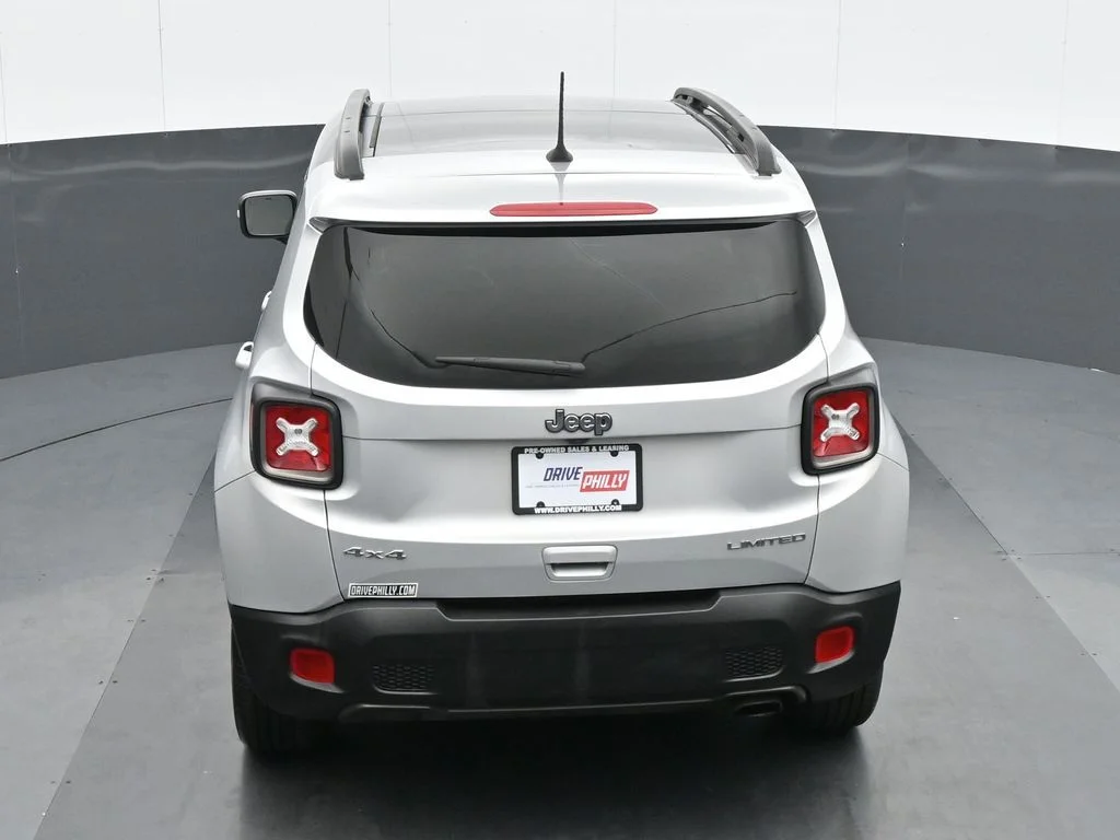 Used 2021 Silver Jeep Limited image 19