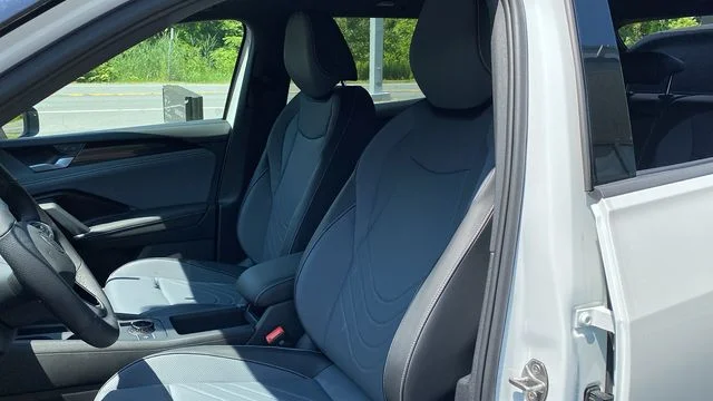 New 2026 White/off-white Volkswagen 2.0T SE R-Line Black image 13