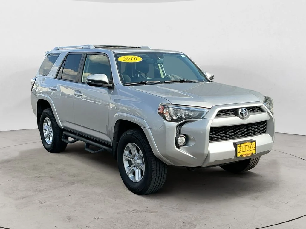 Used 2016 Silver Toyota SR5 Premium image 3