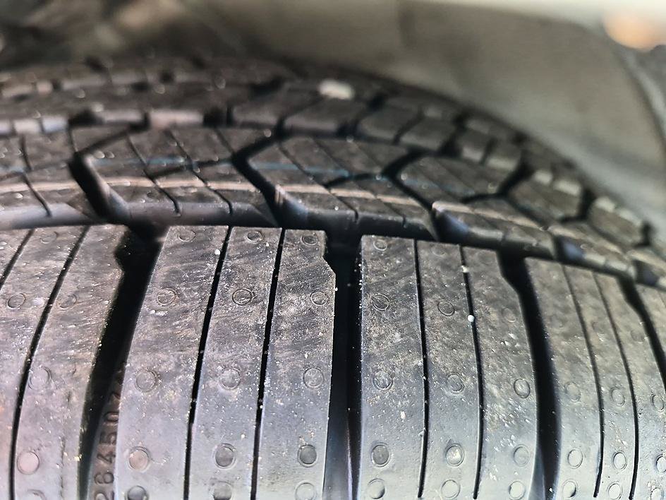 Used 2025 Fluid Metal Hyundai SEL Convenience image 11
