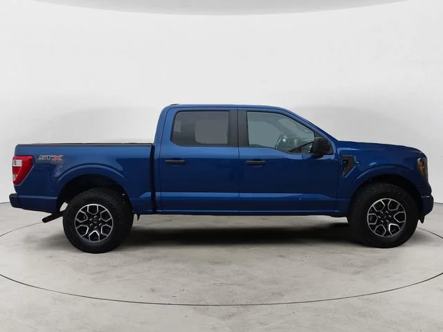 Used 2023 Blue Metallic Ford XL image 4