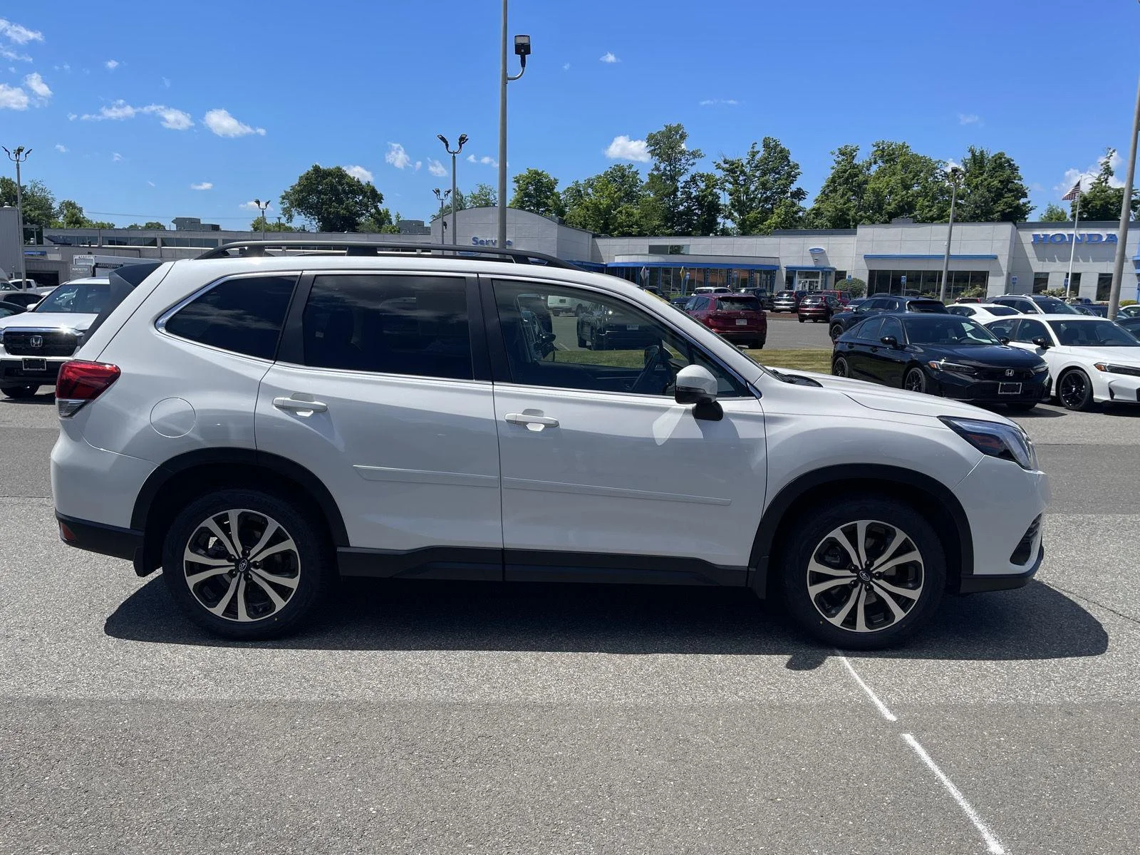 Used 2024 Crystal White Pearl Subaru Limited image 22