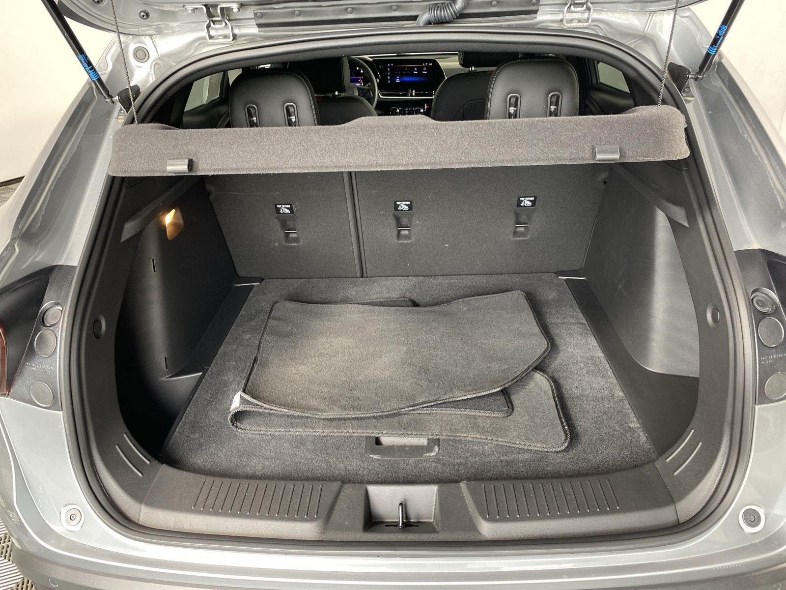 Used 2025 Sterling Gray Metallic Chevrolet 2RS image 17