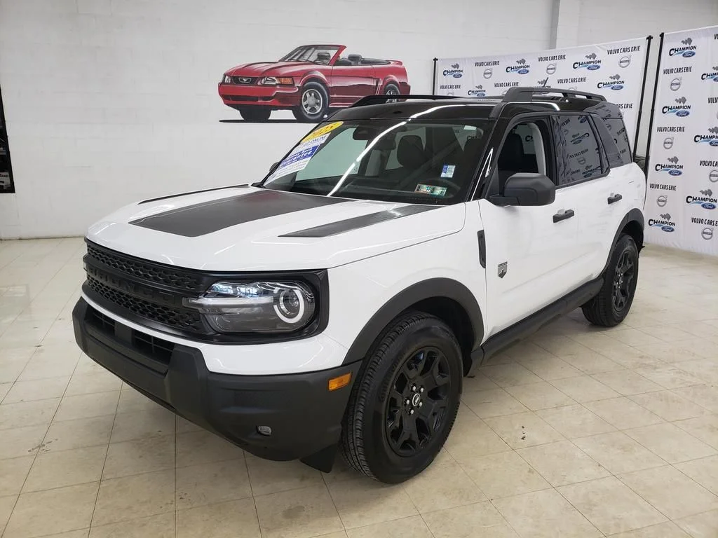 Certified Used 2025 Oxford White Ford Big Bend image 3