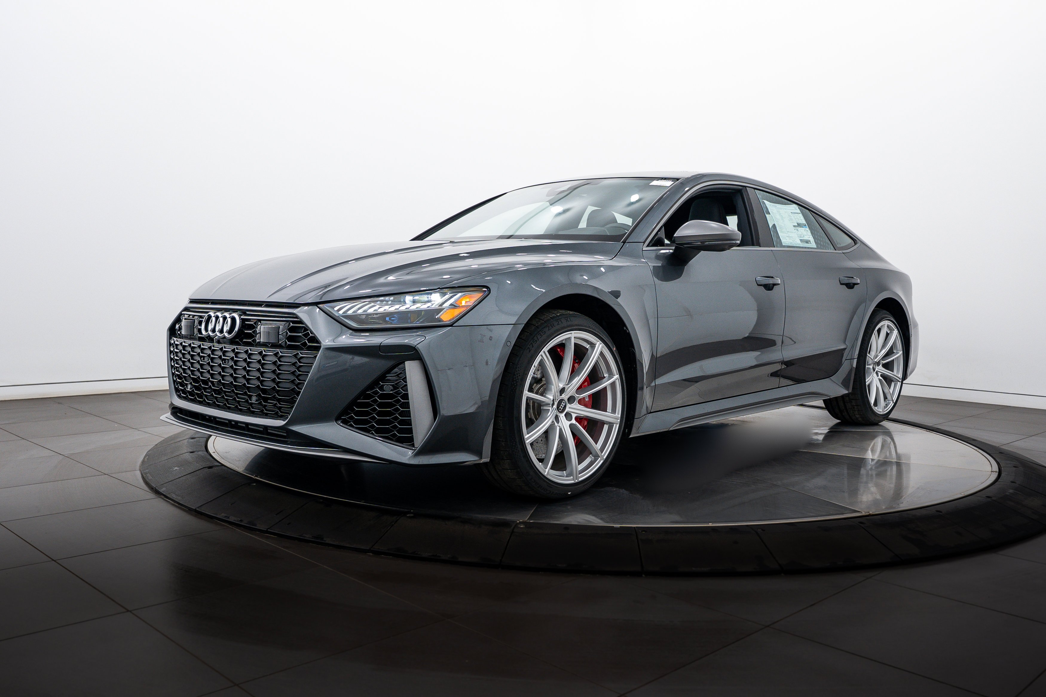 New 2026 Daytona Gray Audi performance image 6