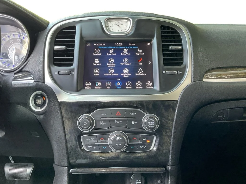Used 2018 Gray Chrysler Limited image 12