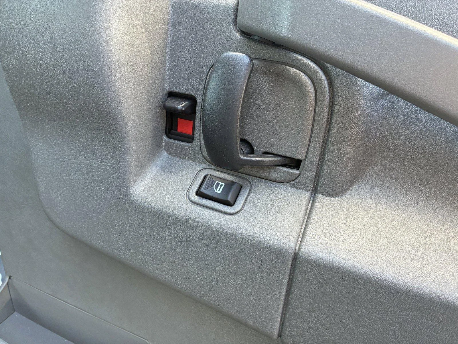 New 2026 Summit White GMC Work Van image 9