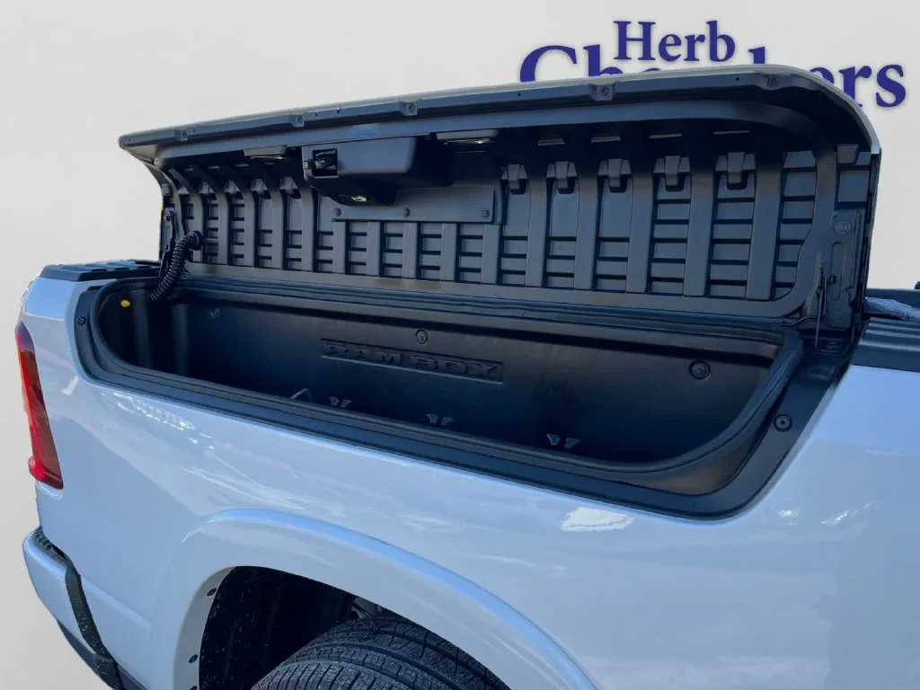 2026 RAM 1500 Limited - Photo 6