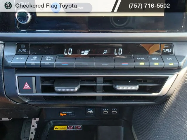 Used 2026 Ice Cap Toyota SE image 15