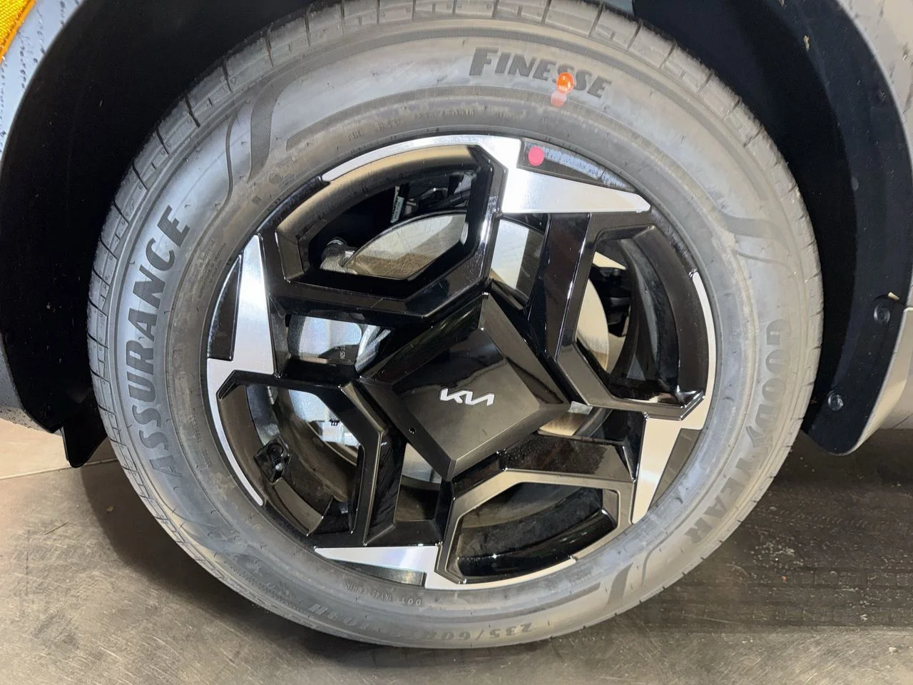 New 2026 Gravity Gray Kia EX image 10