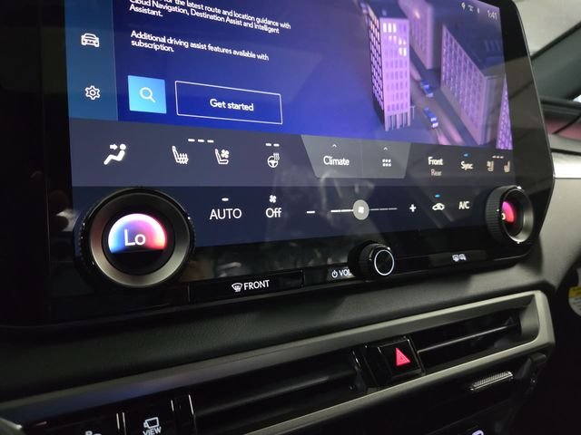 New 2026 Eminent White Pearl Lexus PREMIUM PLUS image 19