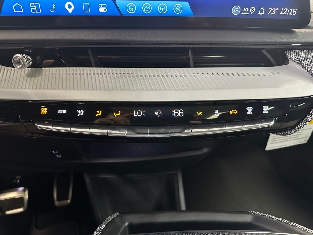 2027 Cadillac OPTIQ Premium Sport - Photo 14