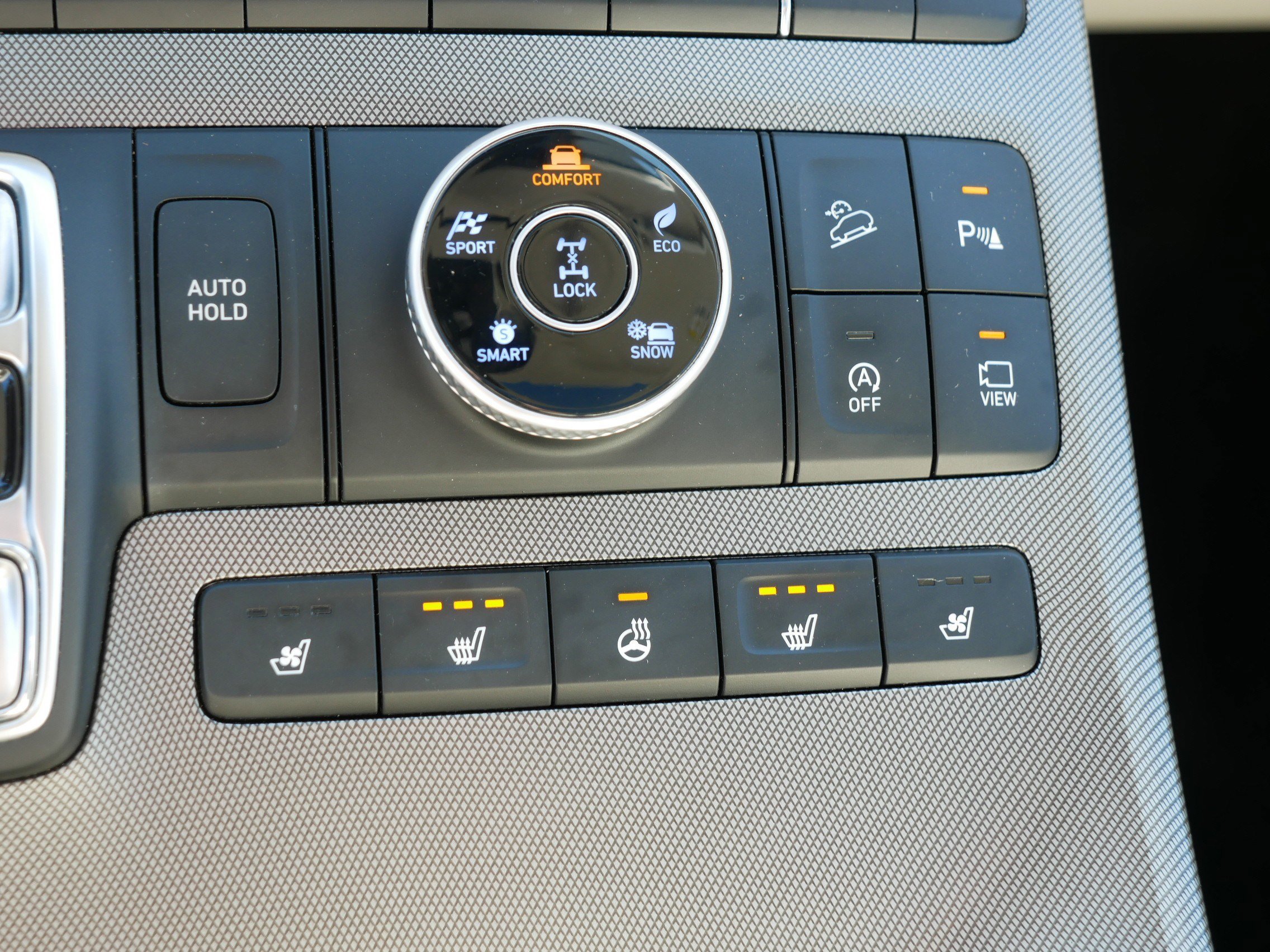 Certified Used 2020 Hyper White Hyundai Limited image 28