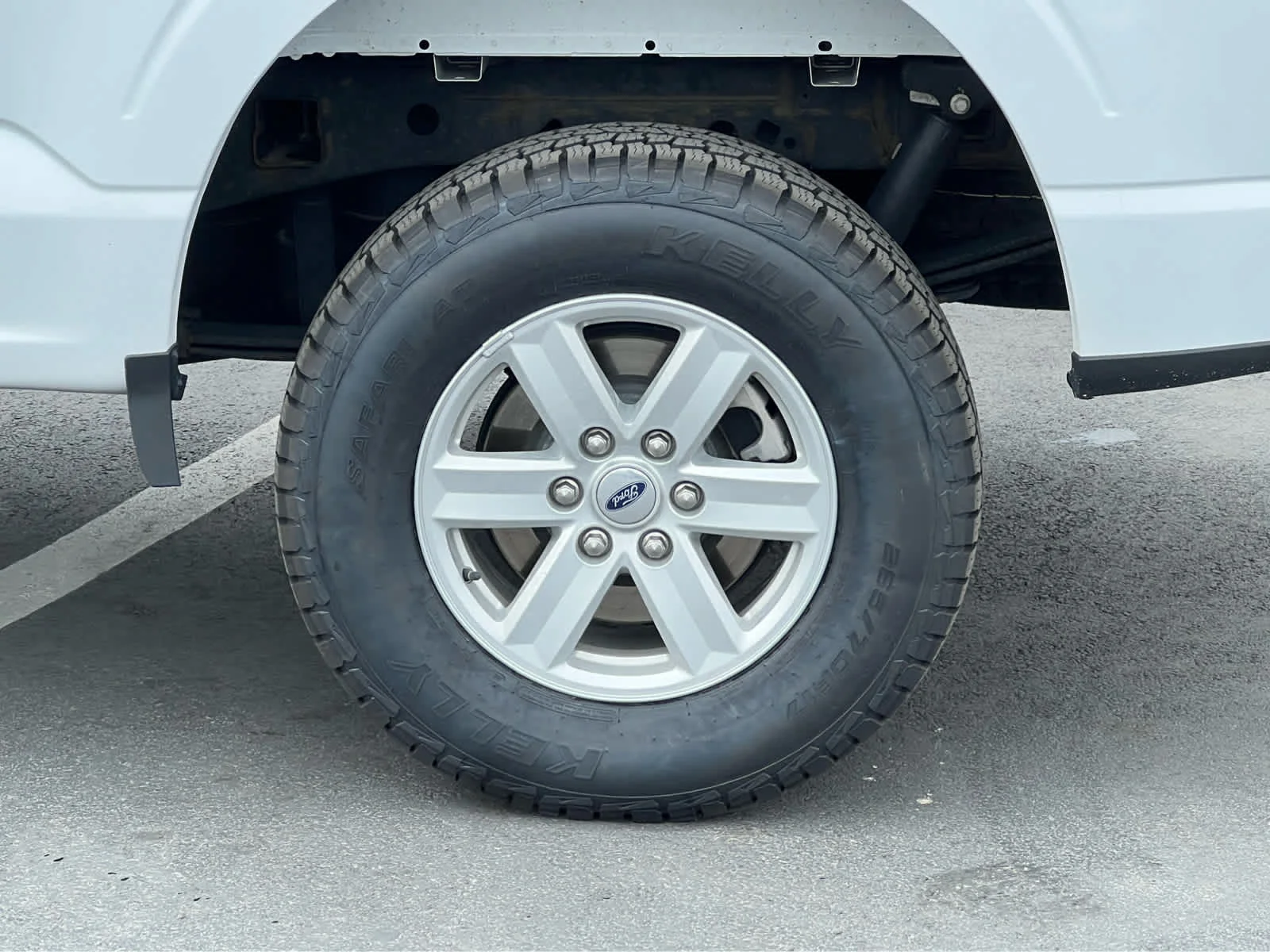 Certified Used 2022 Oxford White Clearcoat Ford XLT image 14