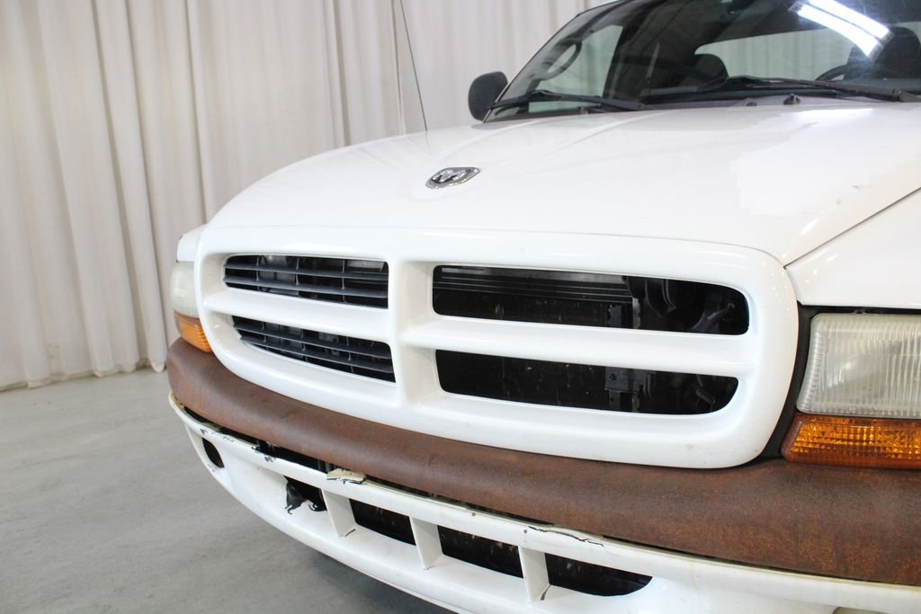 Used 2000 White Dodge Sport image 27