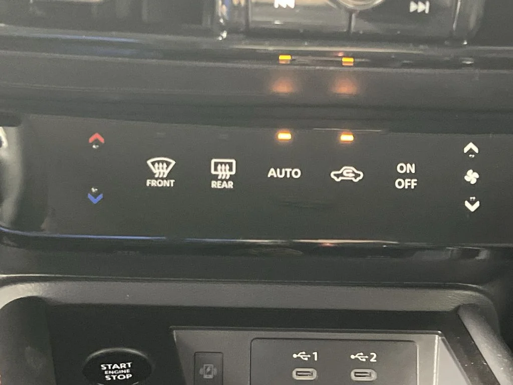 2026 Nissan KICKS SR - Photo 16