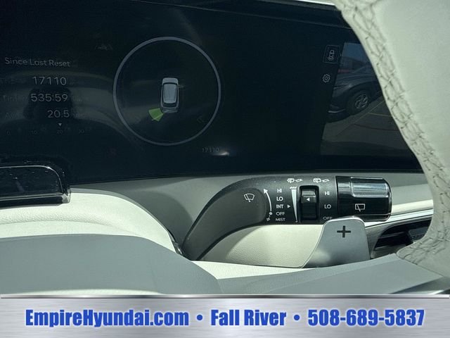 Used 2026 Silver Metallic Hyundai SEL image 33