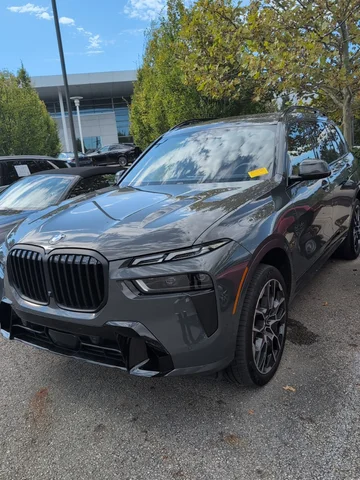 2024 BMW X7 