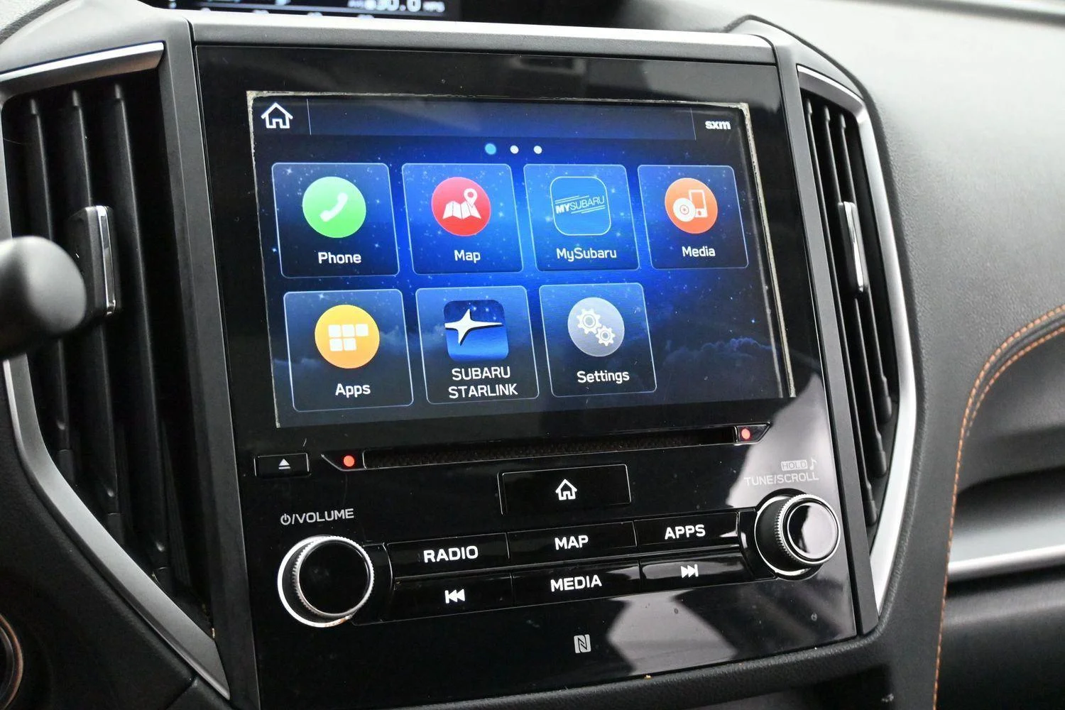 Used 2019 Dark Gray Metallic Subaru Limited image 22