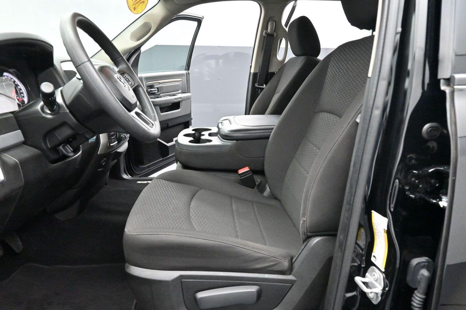 Used 2020 Diamond Black Crystal Pearlcoat Ram Warlock image 12
