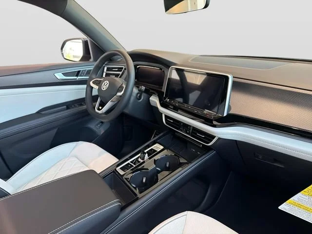 2026 Volkswagen Atlas Cross Sport SEL Premium R-LINE - Photo 10