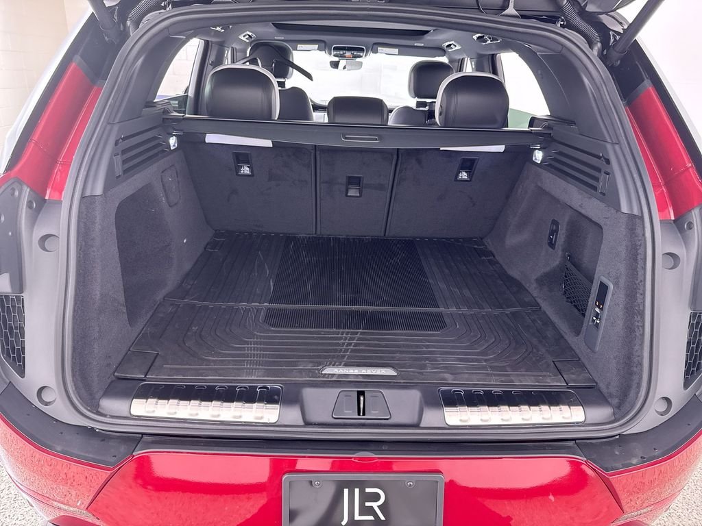 New 2026 Firenze Red Land Rover Dynamic SE image 21