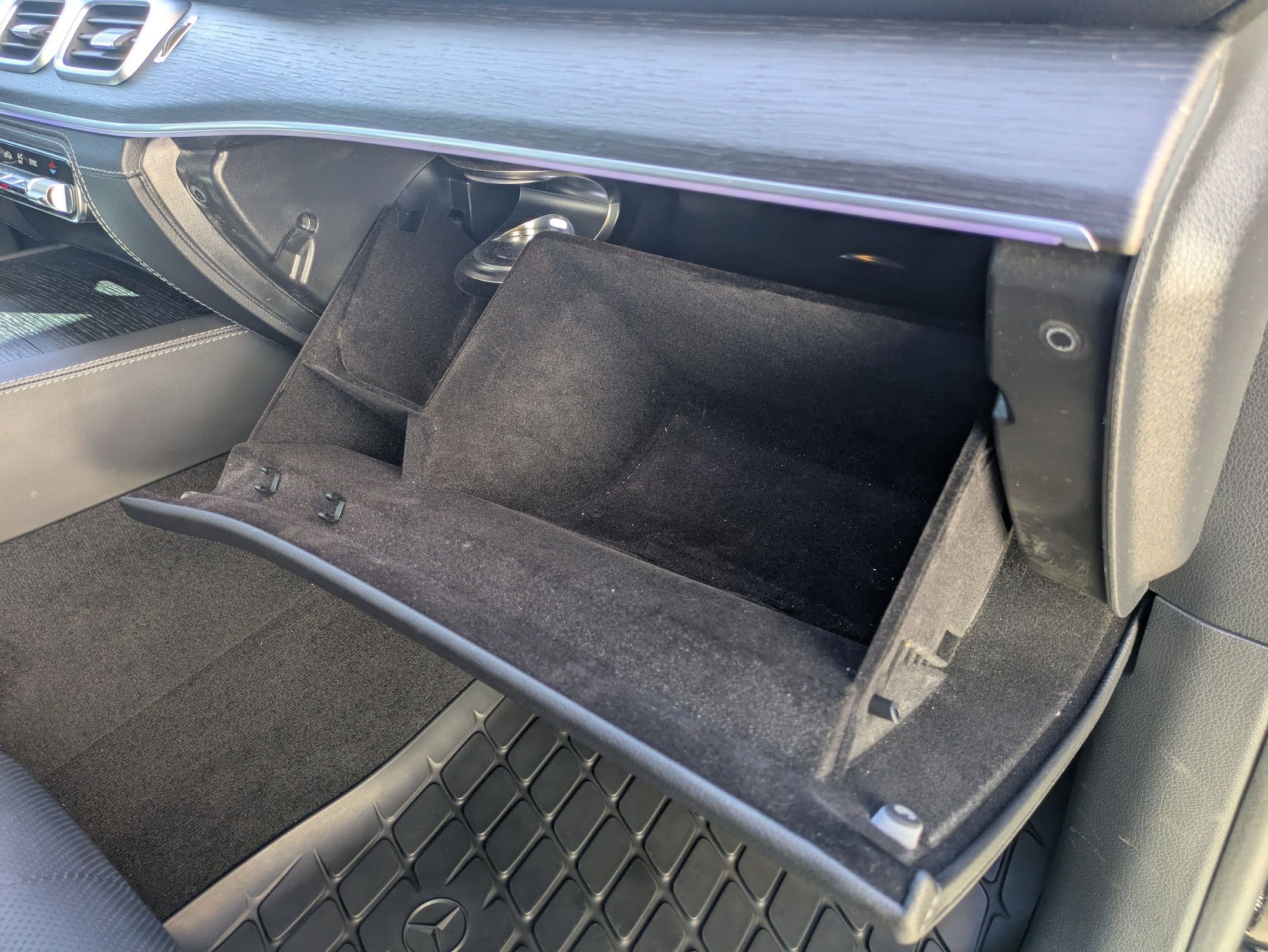 Certified Used 2023 Black Mercedes-Benz 4MATIC® image 33