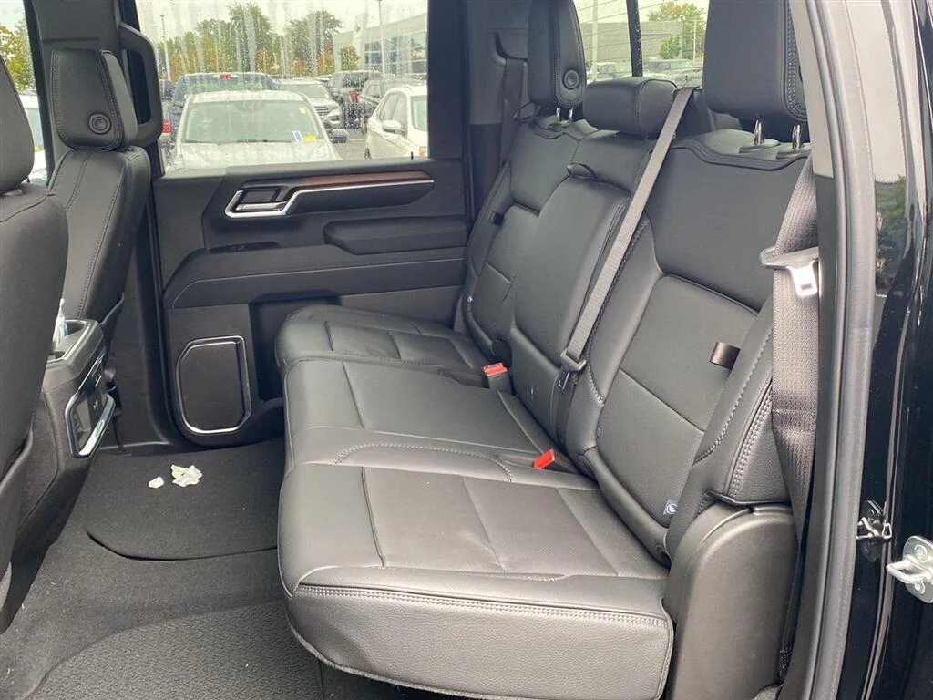 Used 2025 Onyx Black GMC Denali image 15