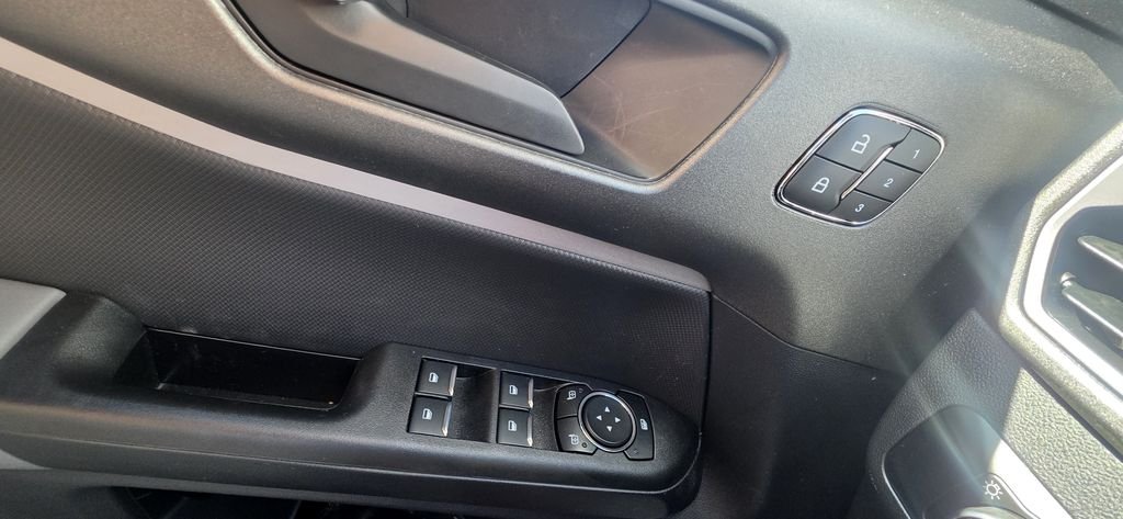 New 2026 Carbonized Gray Metallic Ford Badlands® image 13
