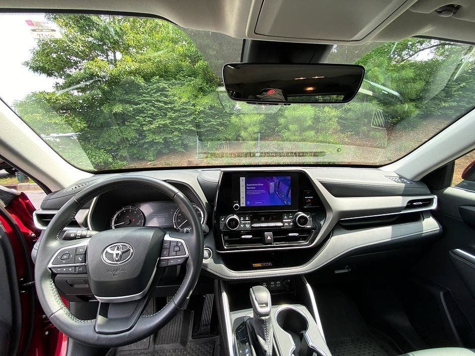 Used 2026 Ruby Flare Pearl Toyota XLE image 21