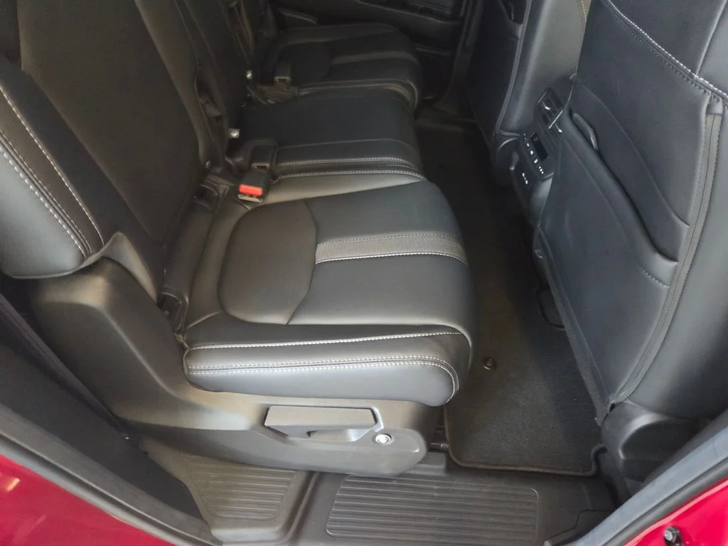 2025 Honda Pilot EX-L - Photo 30