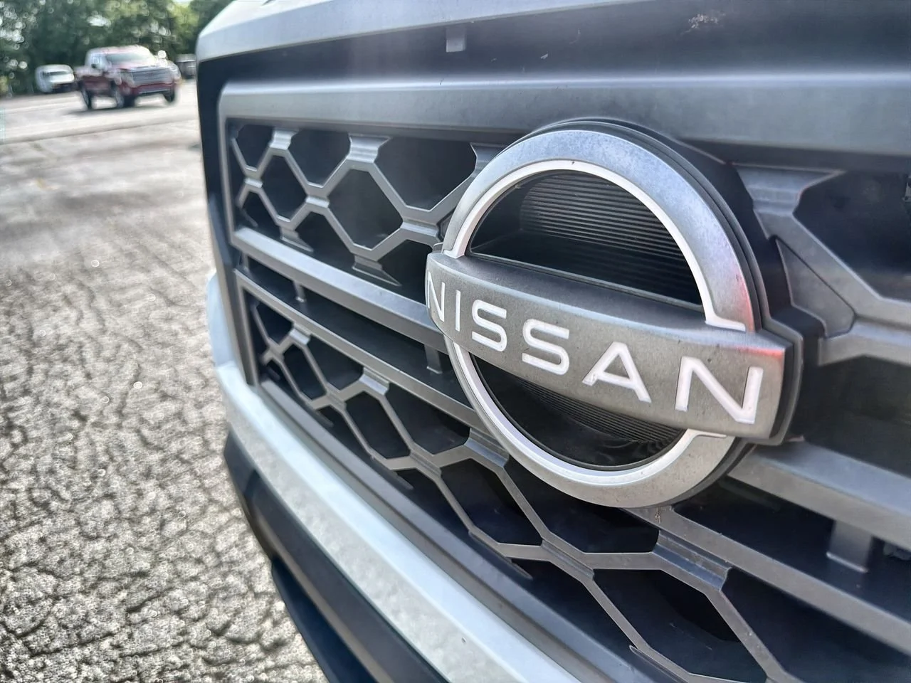 Used 2022 White Nissan King Cab S 4x2 image 26